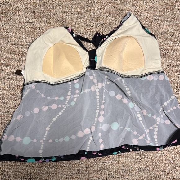 Via Marina dotted halter swimsuit top - Picture 6 of 7